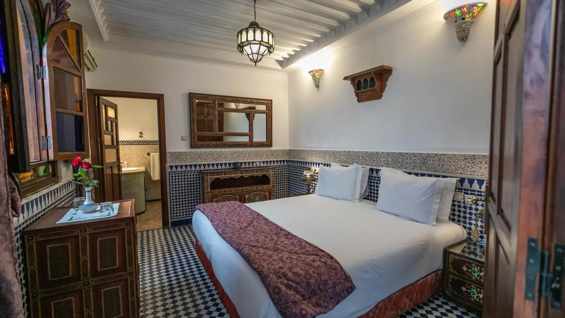 Riad La Perle De La Medina Fes 4*,