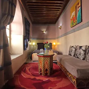 Riad Maizie ***